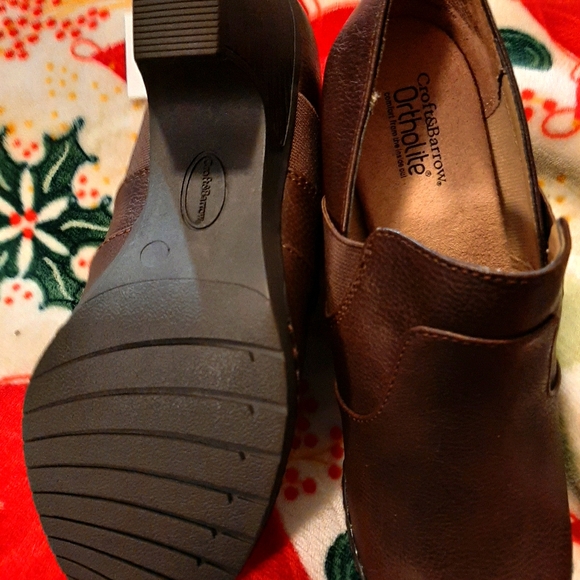 Shoes - Picture 1 of 4